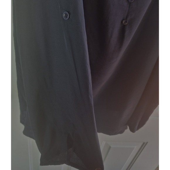 Bloomchic Women 30 Navy Blue 1/4 Button Front Flowy Roll Tab Sleeve Blouse NEW - Picture 6 of 9